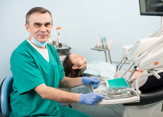 Common Reasons To Visit An Emergency Dentist