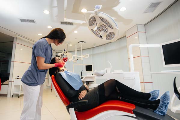 Laser Dentistry: An Alternative To Traditional Dental Treatment